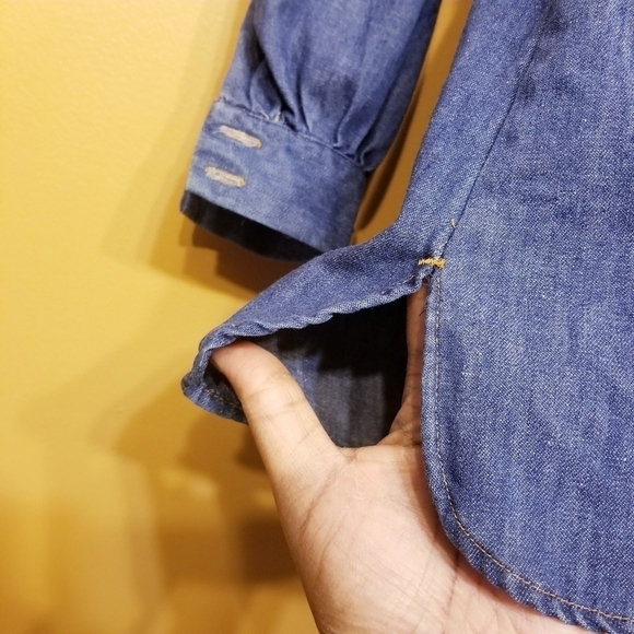 Levi's | Vintage Orange Tab Unisex Button Down Denim Shirt (Medium) - Picture 6 of 8